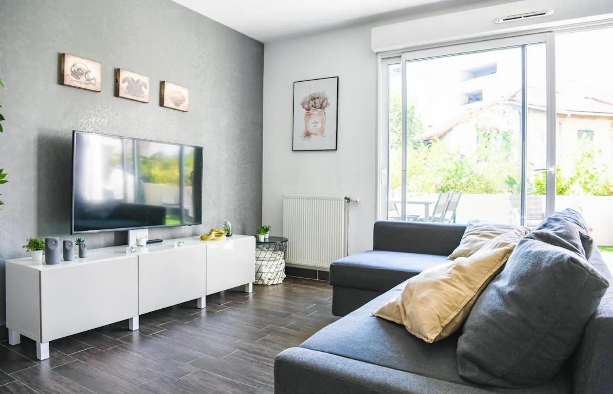 Superbe Appartement Avec Terrasse, Piscine & Parking Prive A Marseille Eksteriør billede